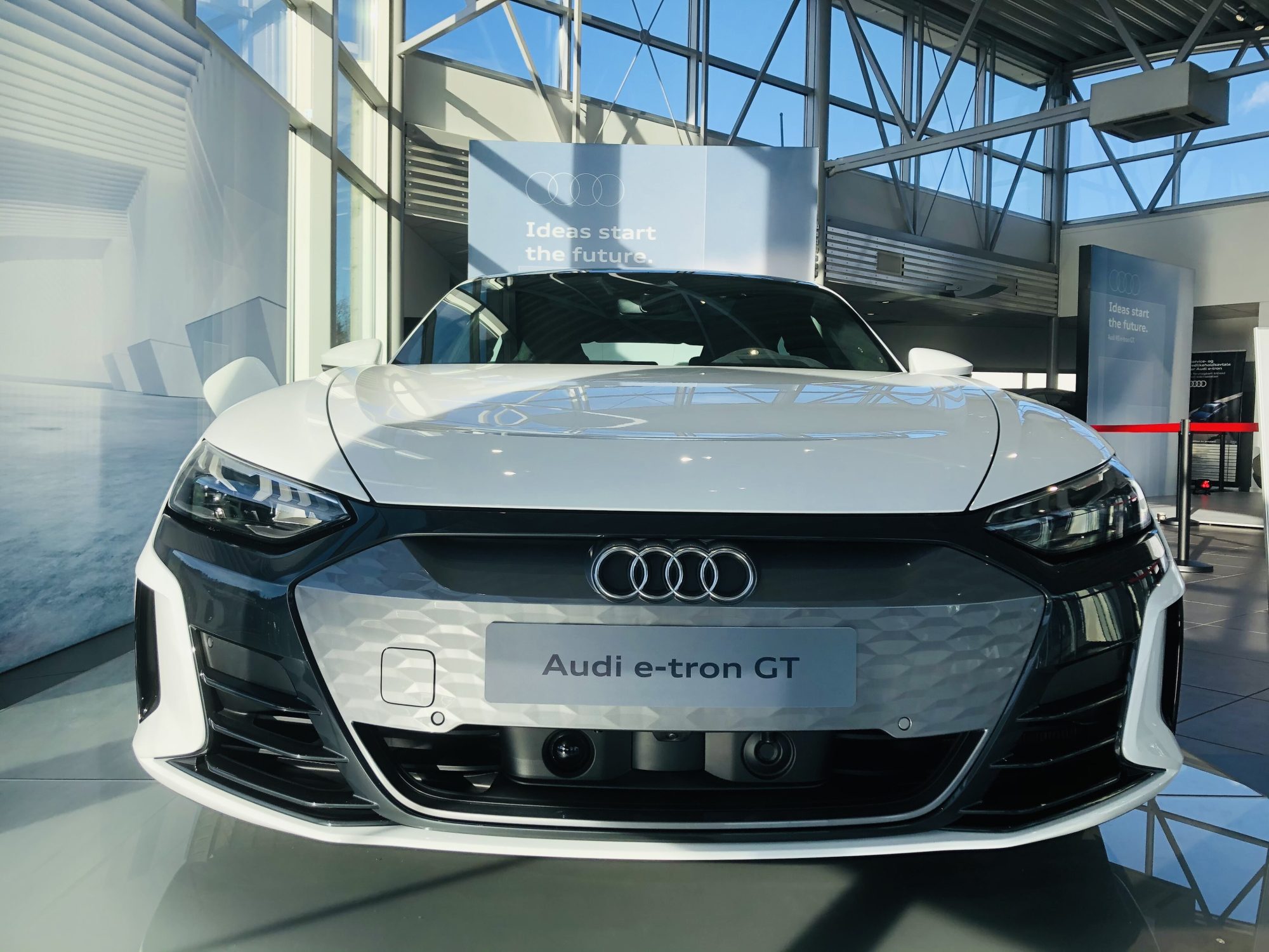 Audi e-tron GT, front view
