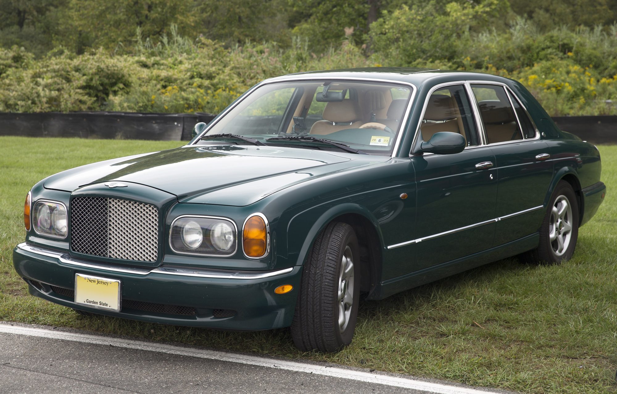 Bentley Arnage, front view