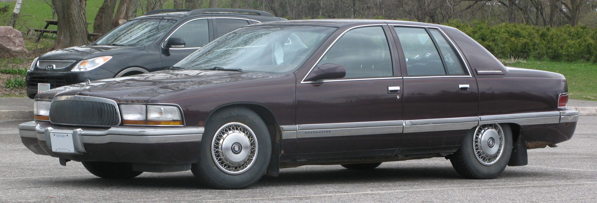 Buick Roadmaster, front view