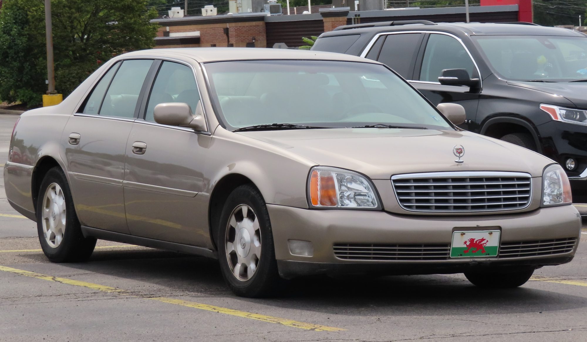 Cadillac DeVille, front view