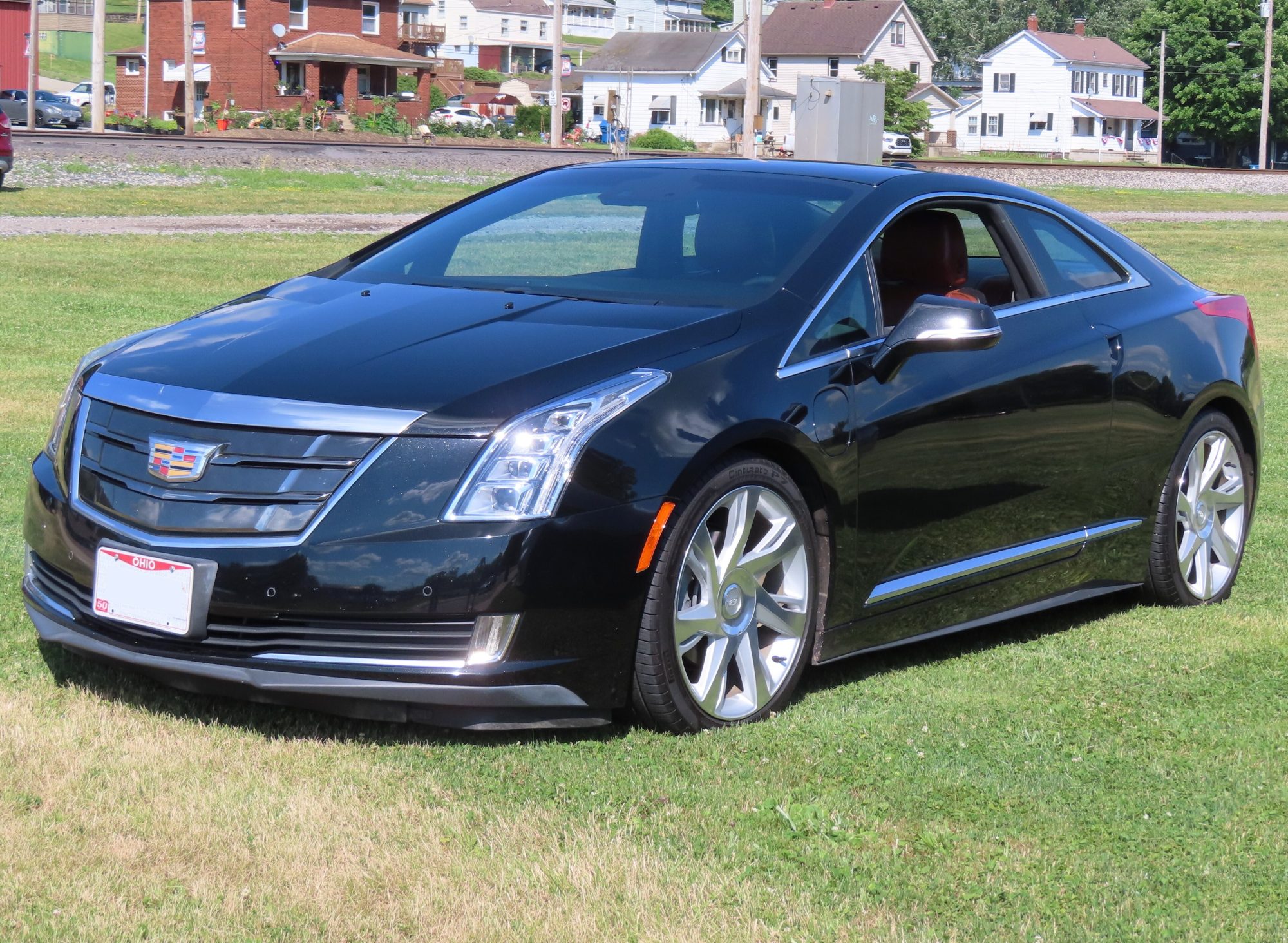 Cadillac ELR, front view