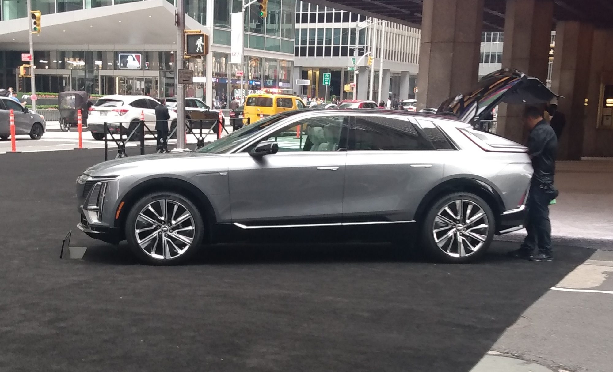 Cadillac Lyriq, side view