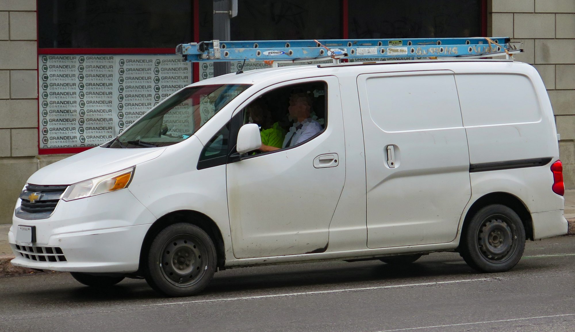 Chevrolet City Express, front view