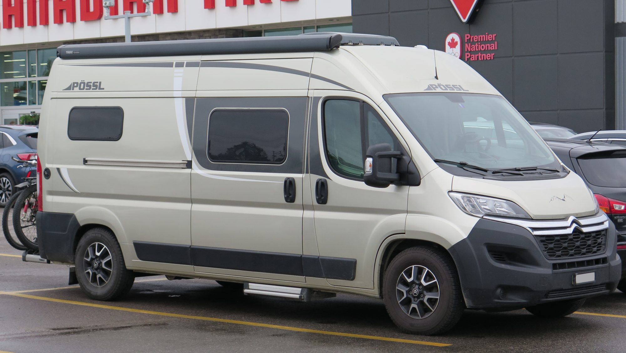 Citroën Jumper panel van, front three-quarter view