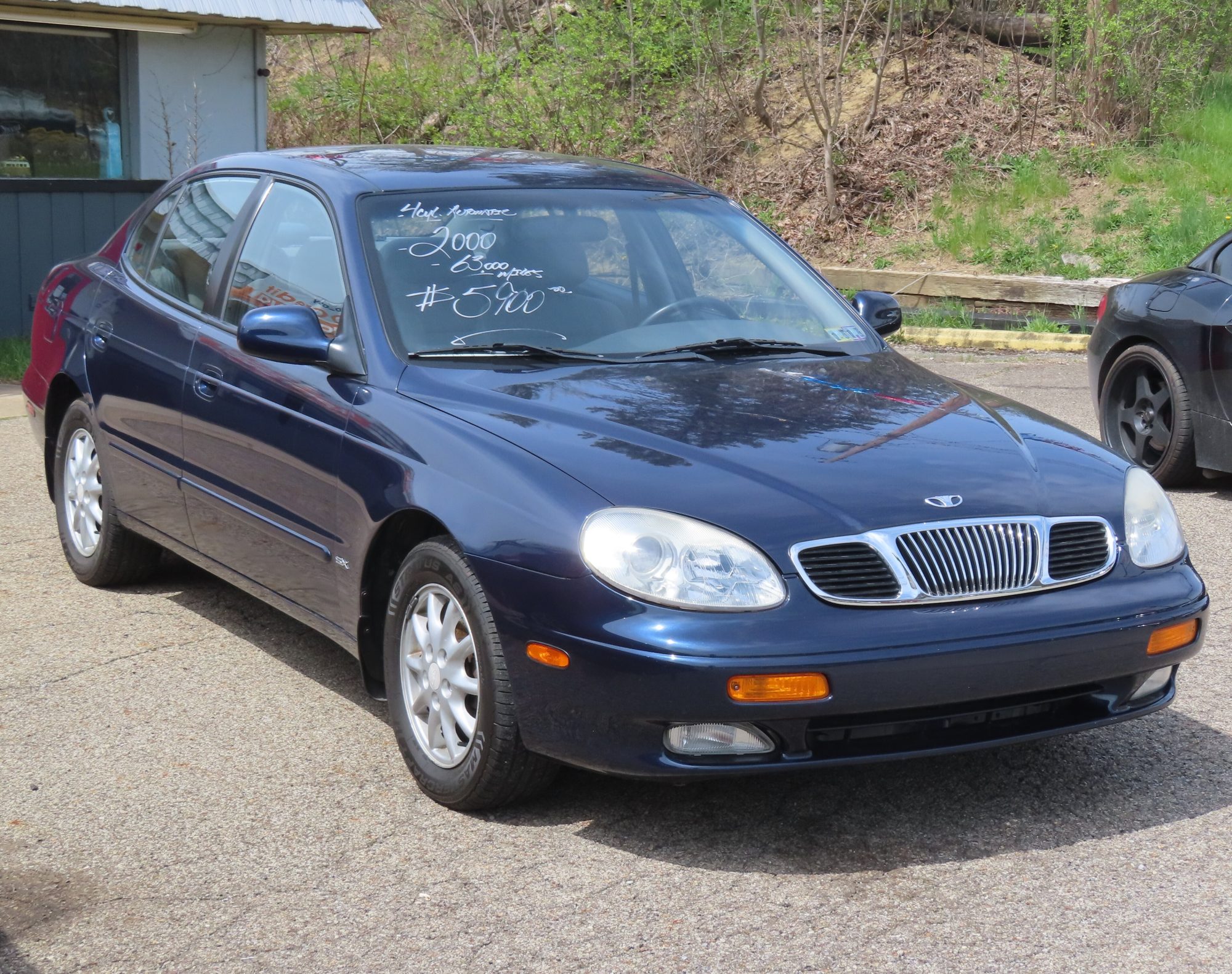 Daewoo Leganza, front view