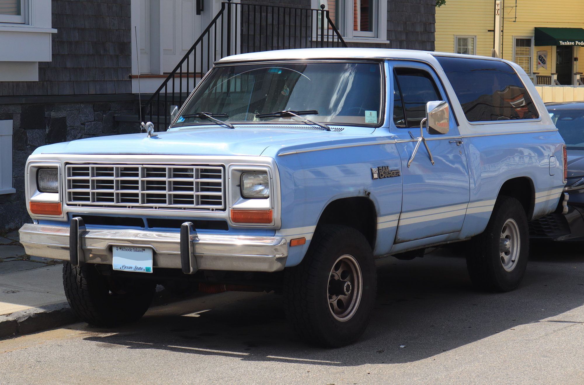 Dodge Ramcharger, front view