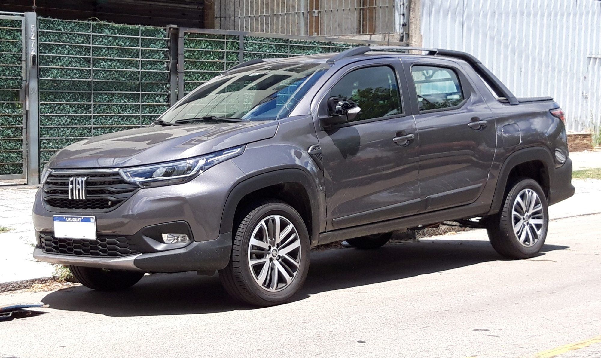 Fiat Strada, front view