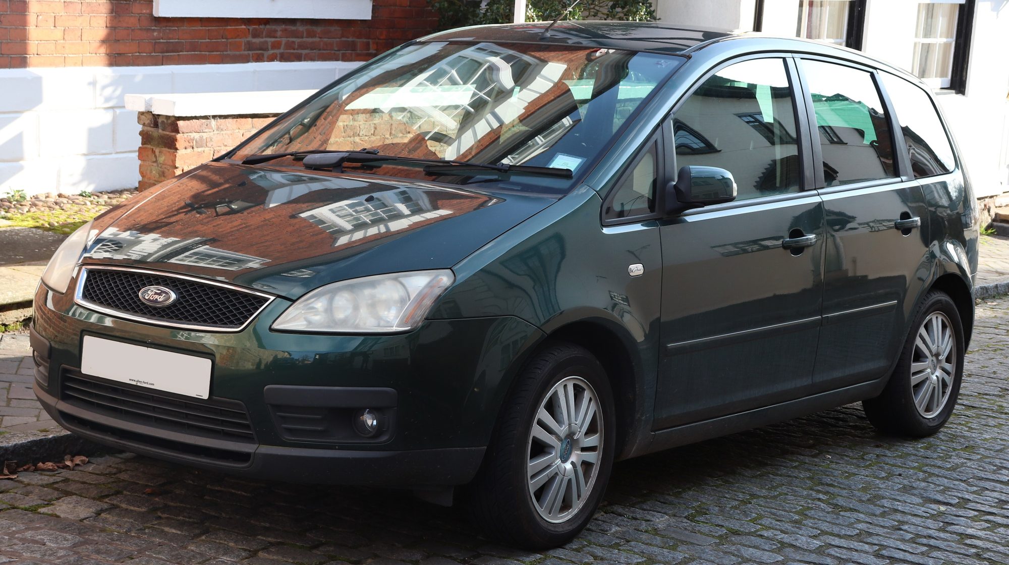 Ford C-Max, front view