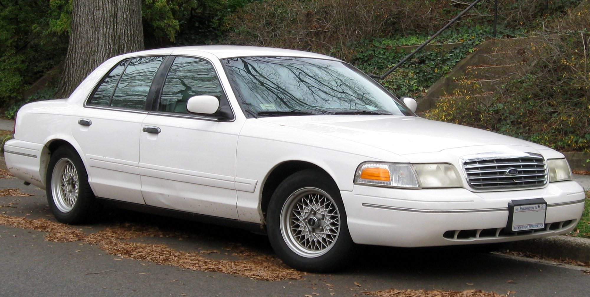 Ford Crown Victoria