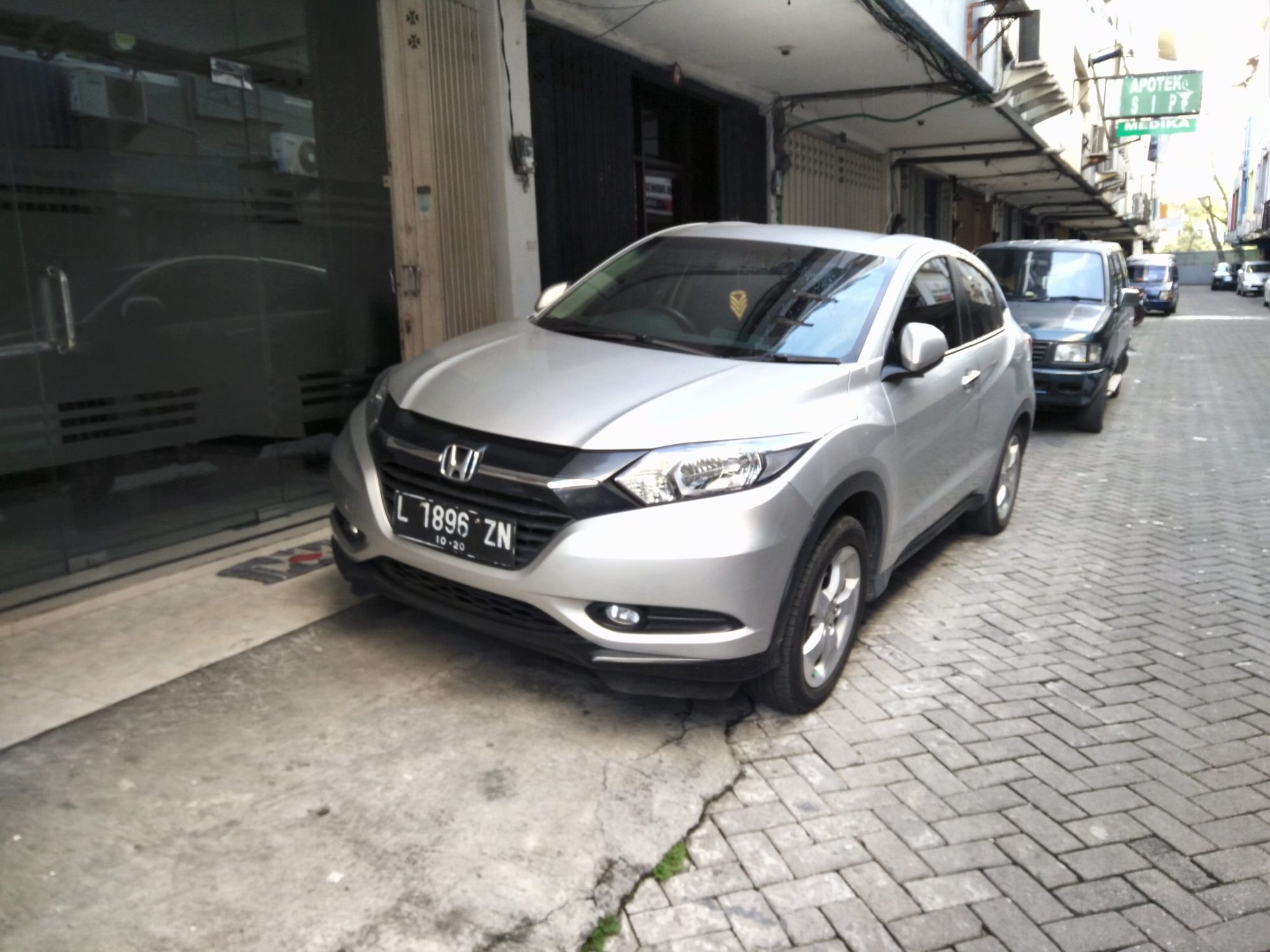 Honda HR-V, front view