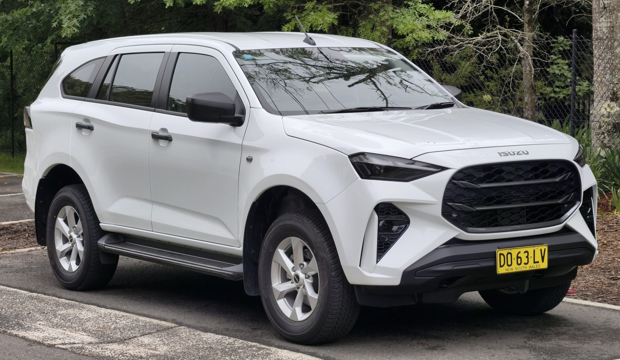 Isuzu MU-X