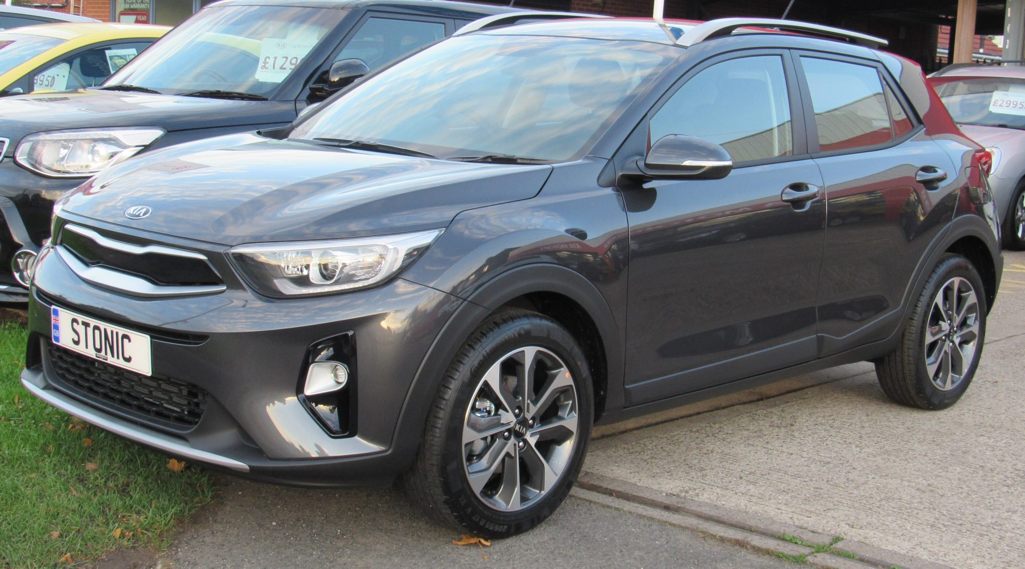 Kia Stonic, front view