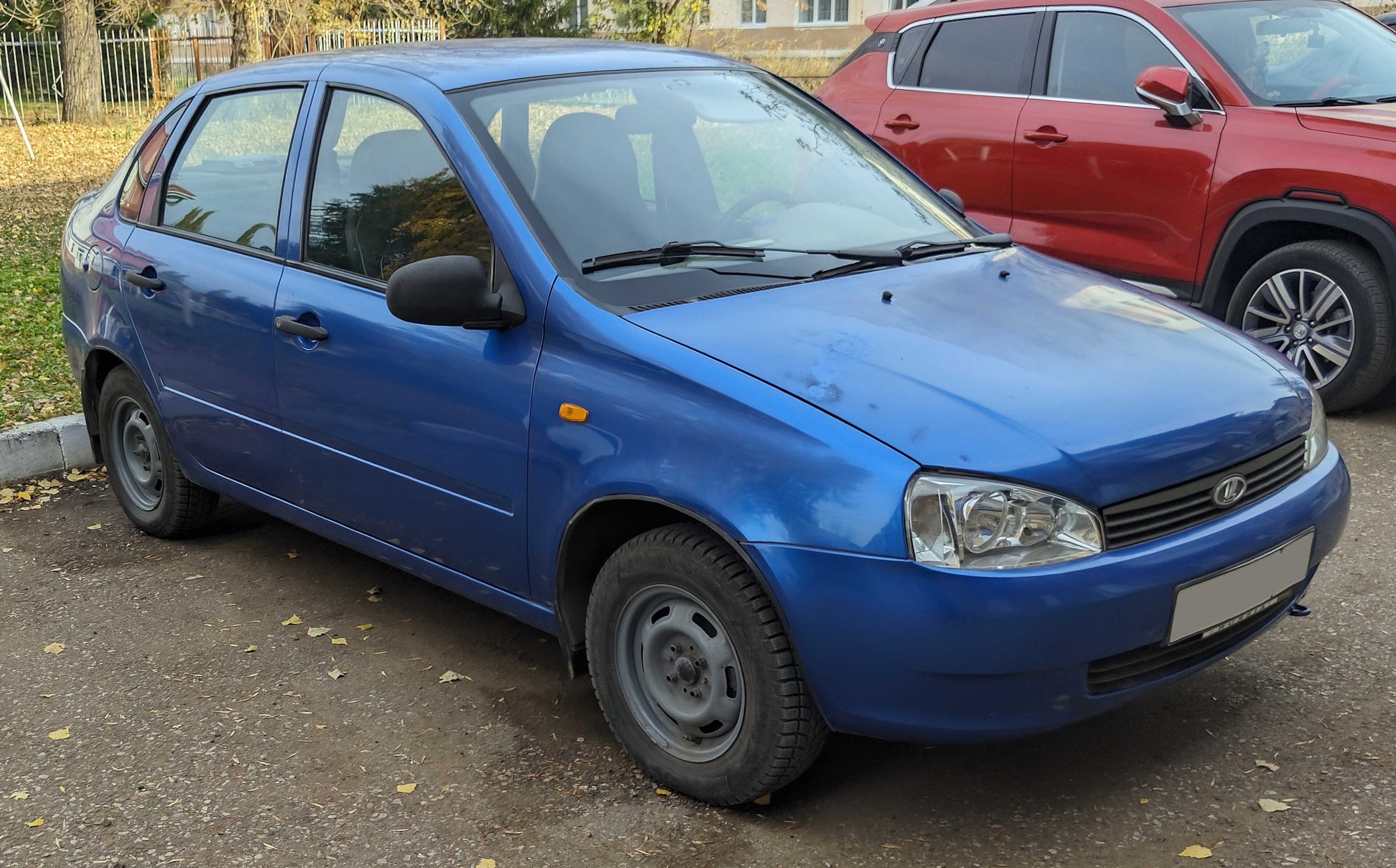 Lada Kalina, front view