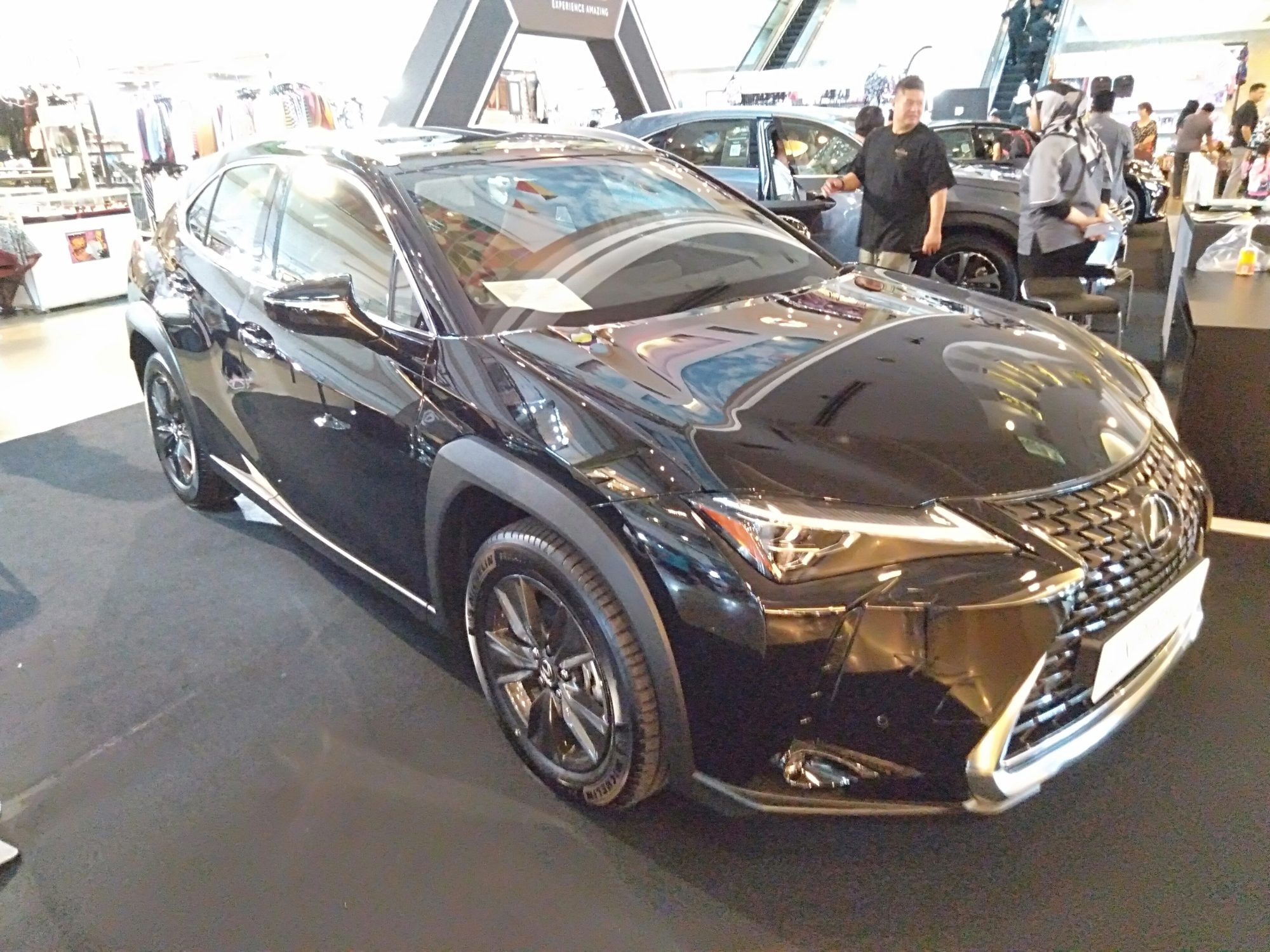 Lexus UX, front view