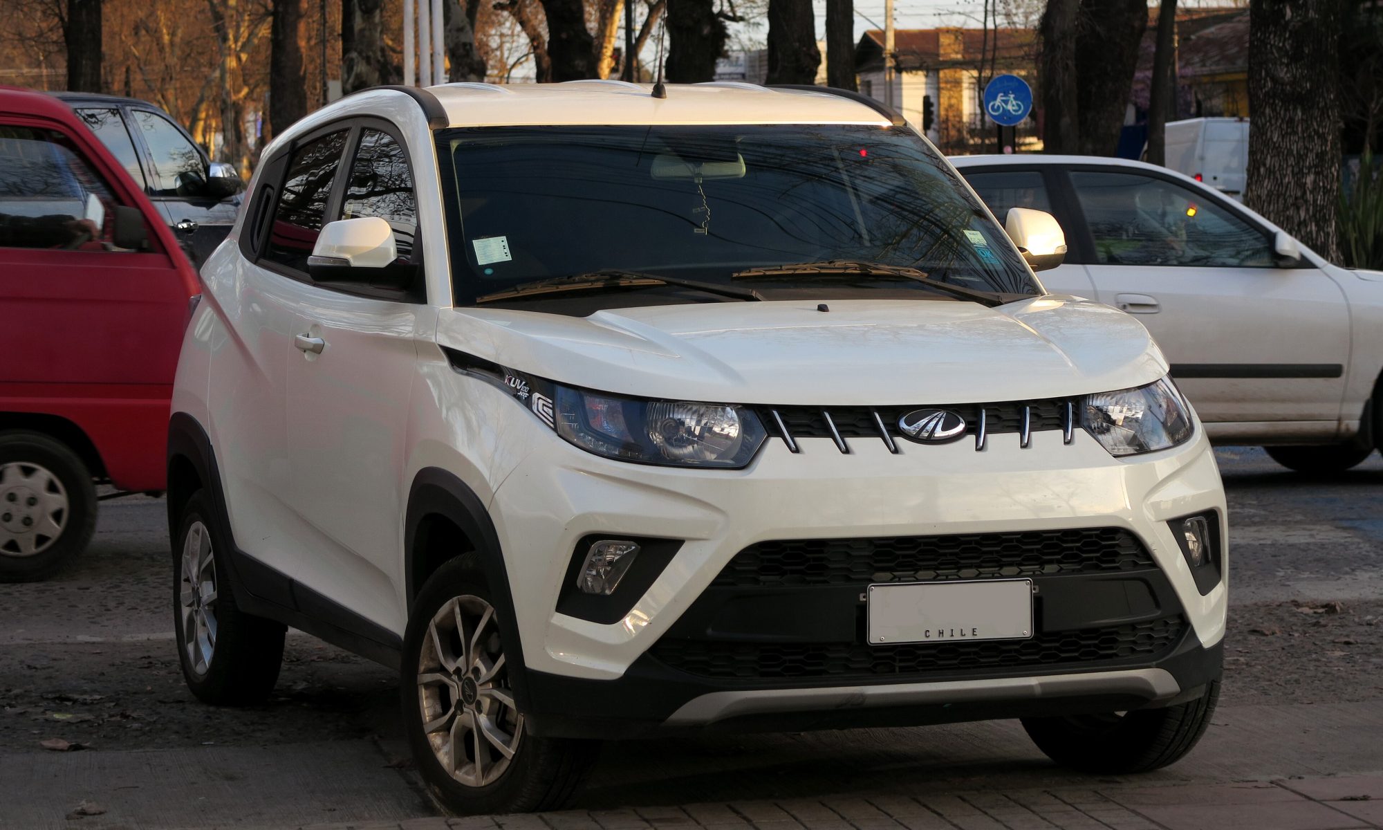 Mahindra KUV100 NXT K6