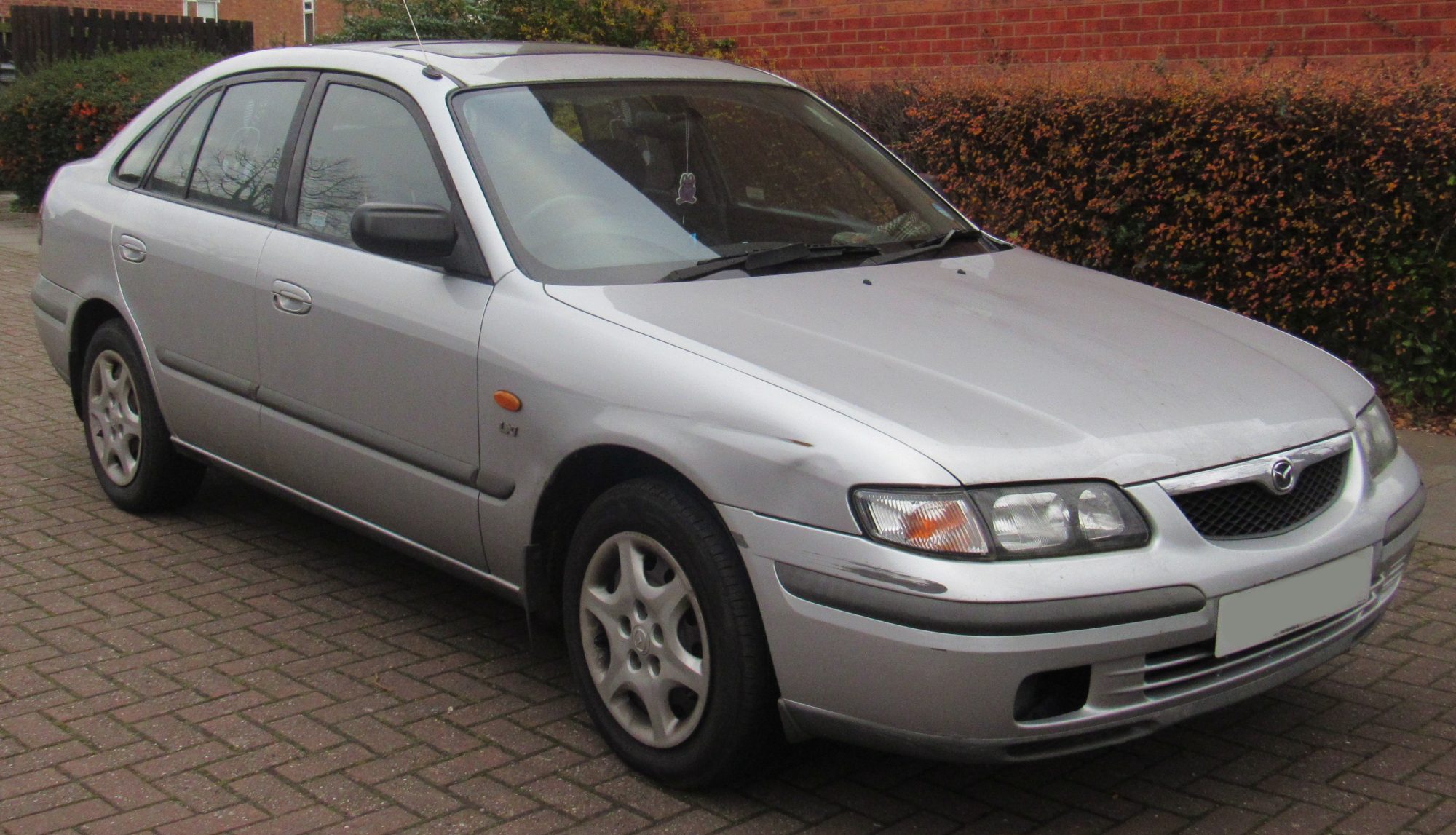 Mazda 626, front view