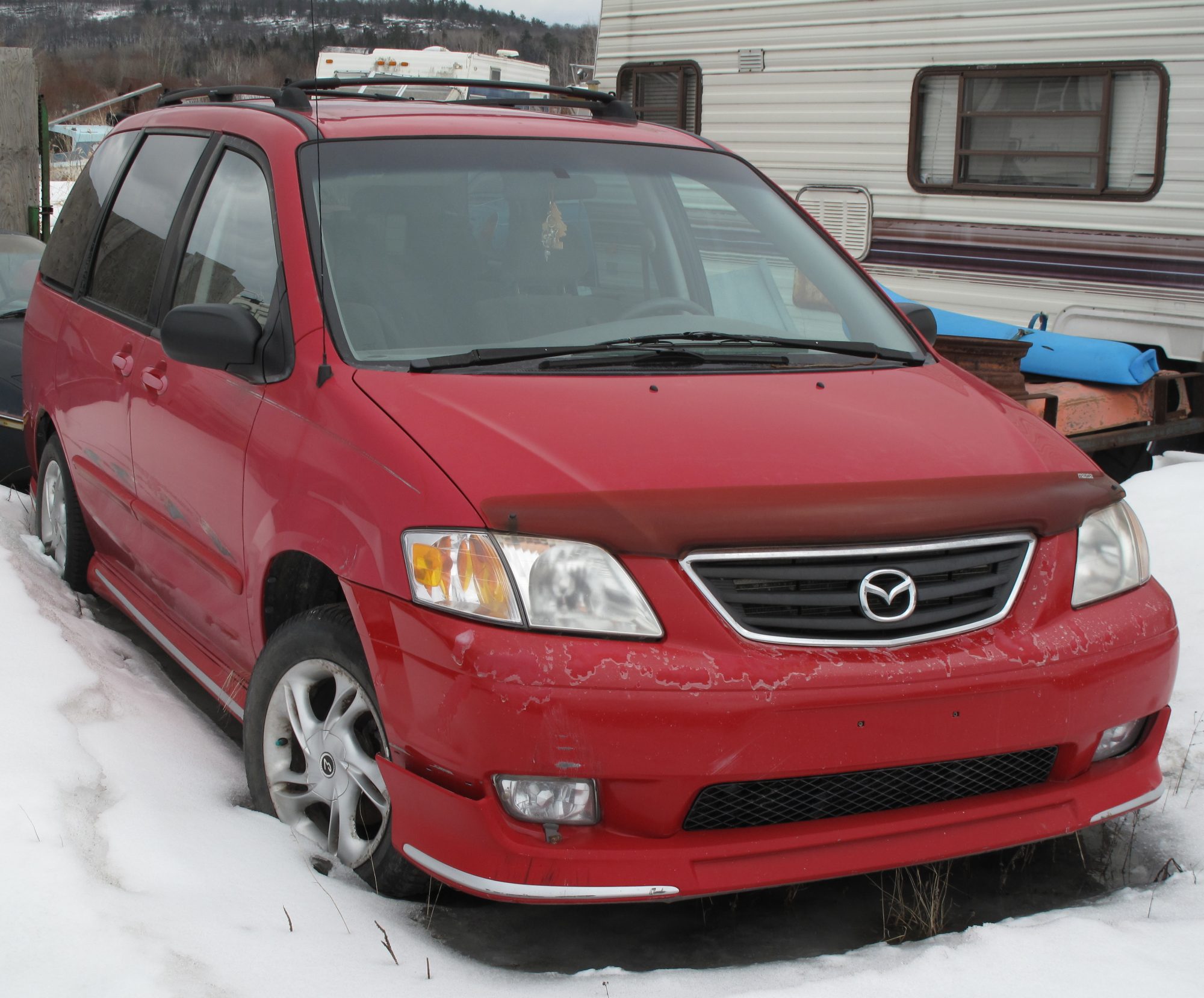 Mazda MPV, front view