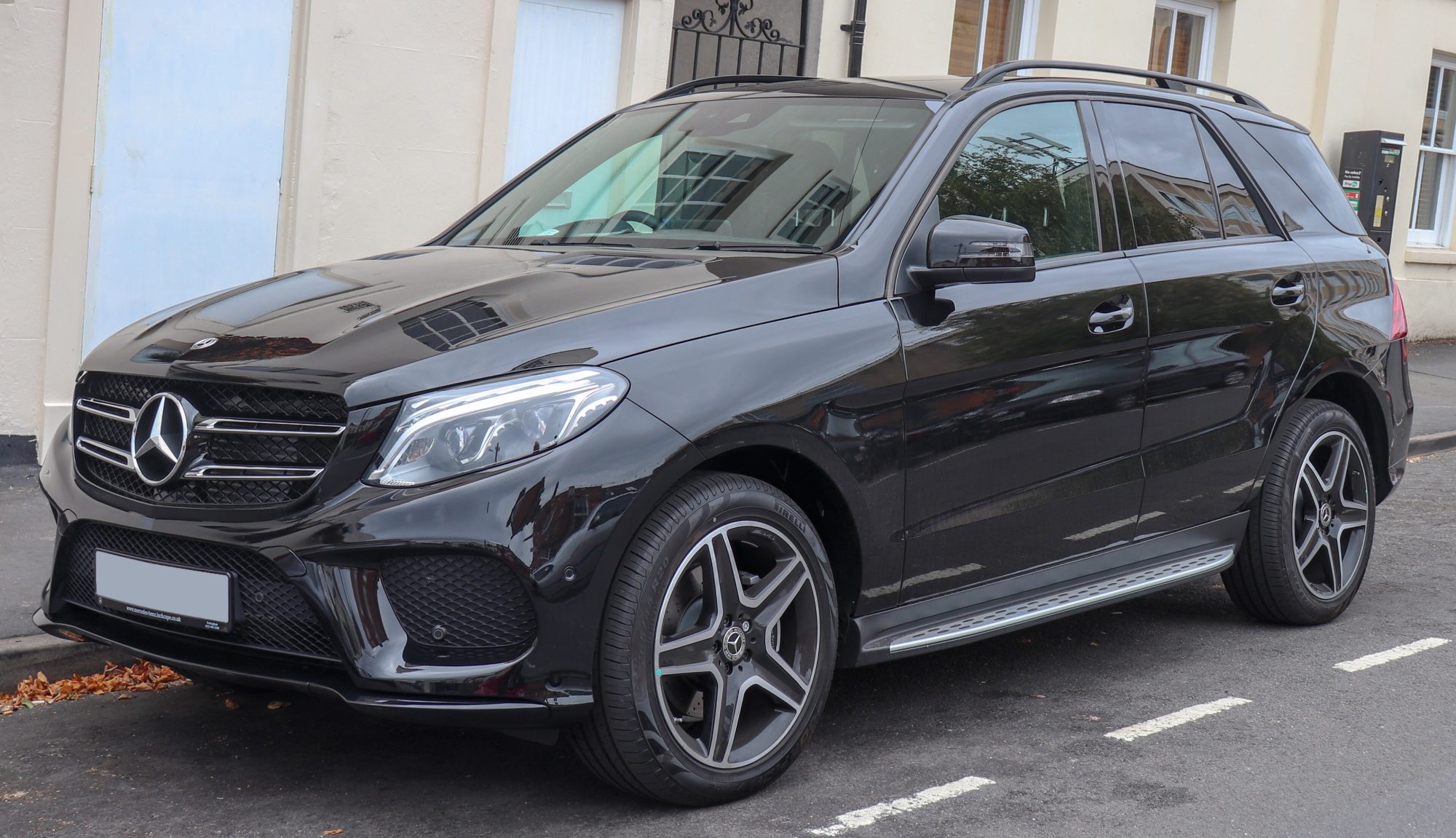 Mercedes-Benz GLE, front view