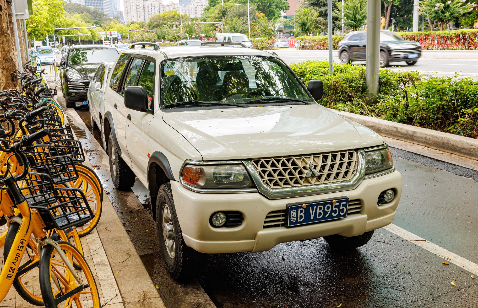 Mitsubishi Pajero Sport