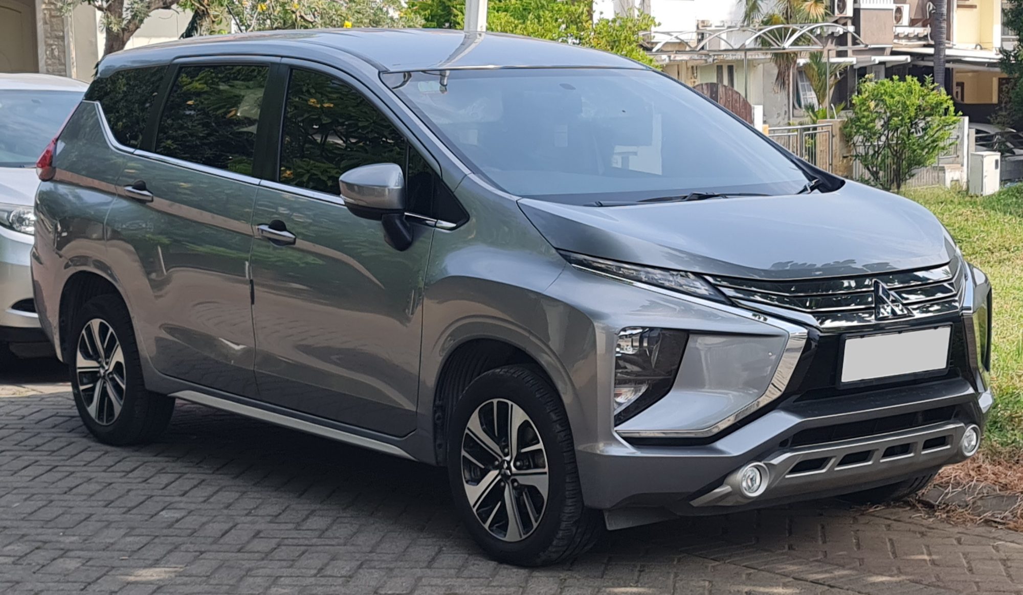Mitsubishi Xpander, front view
