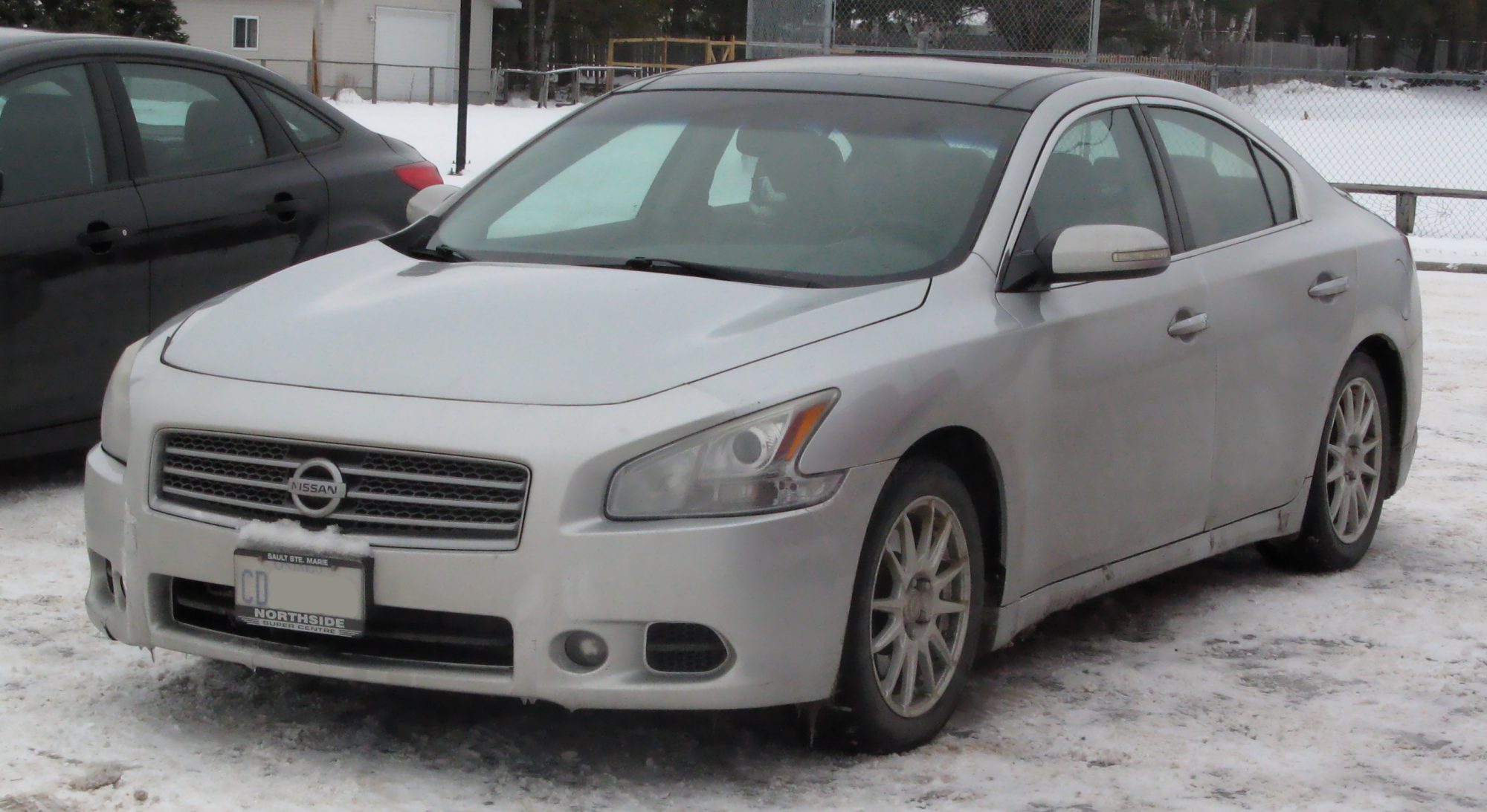 Nissan Maxima, front view