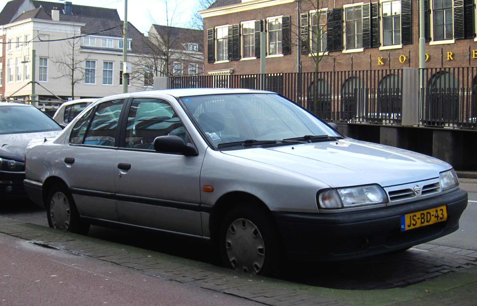 Nissan Primera, front view