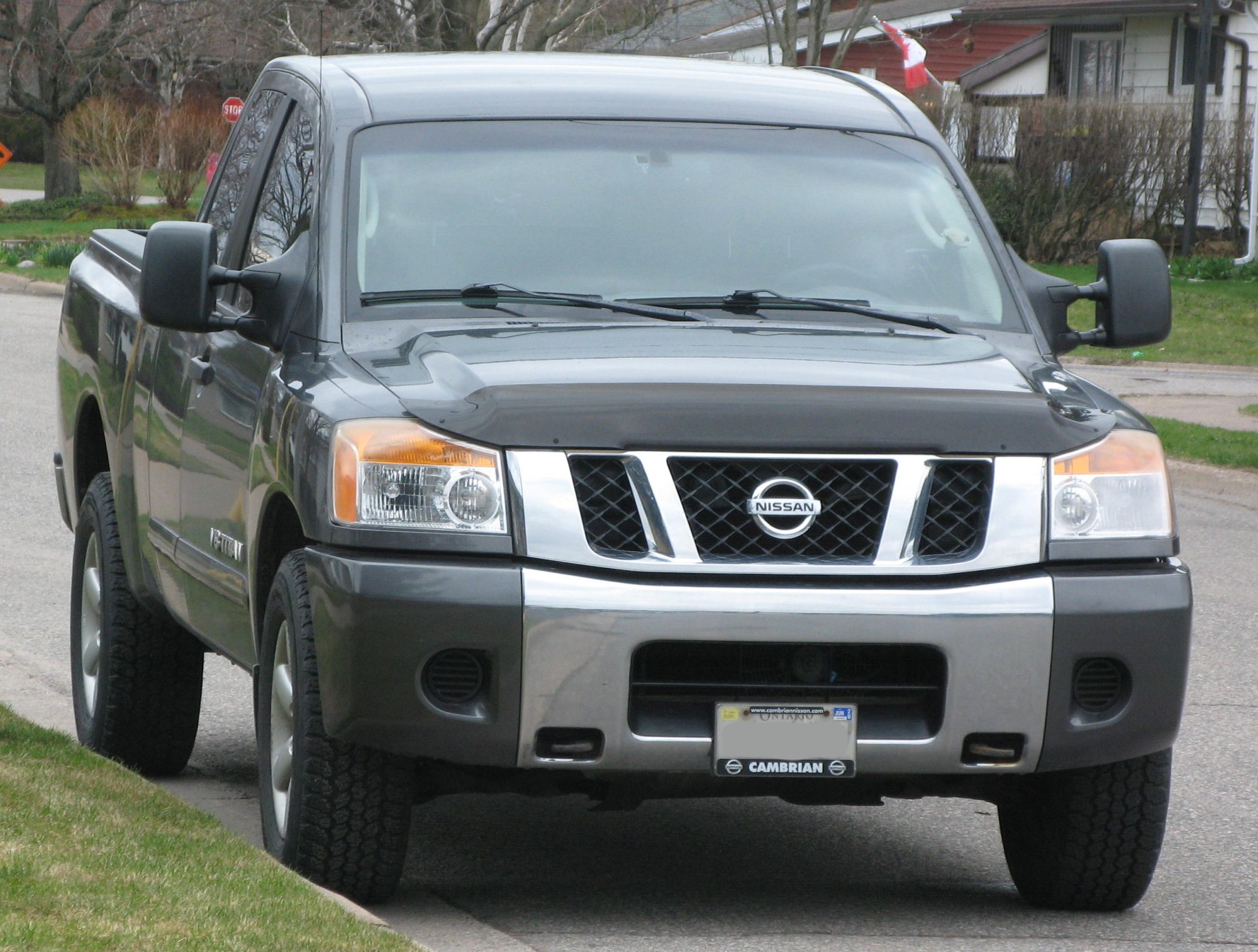 Nissan Titan, front view