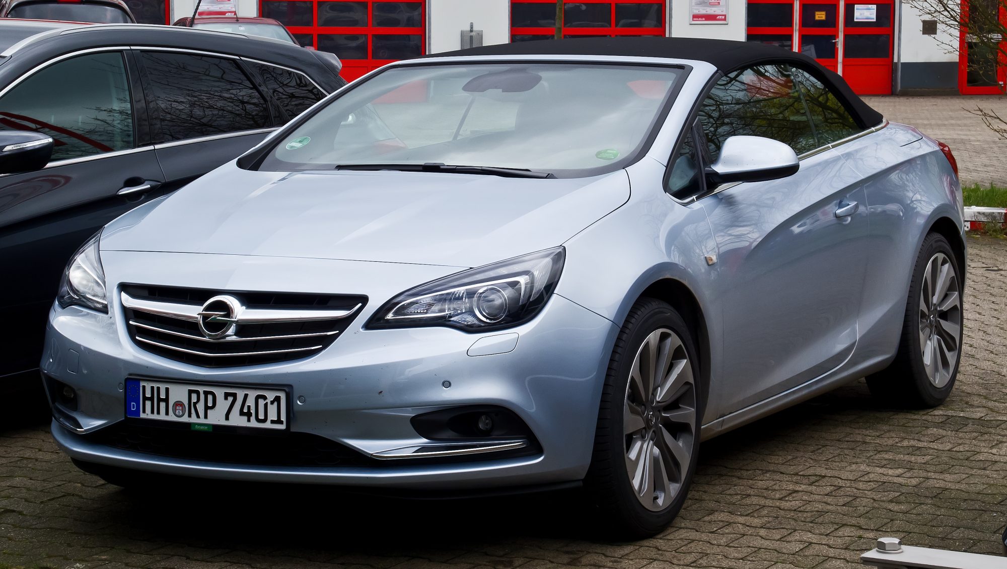 Opel Cascada, front view