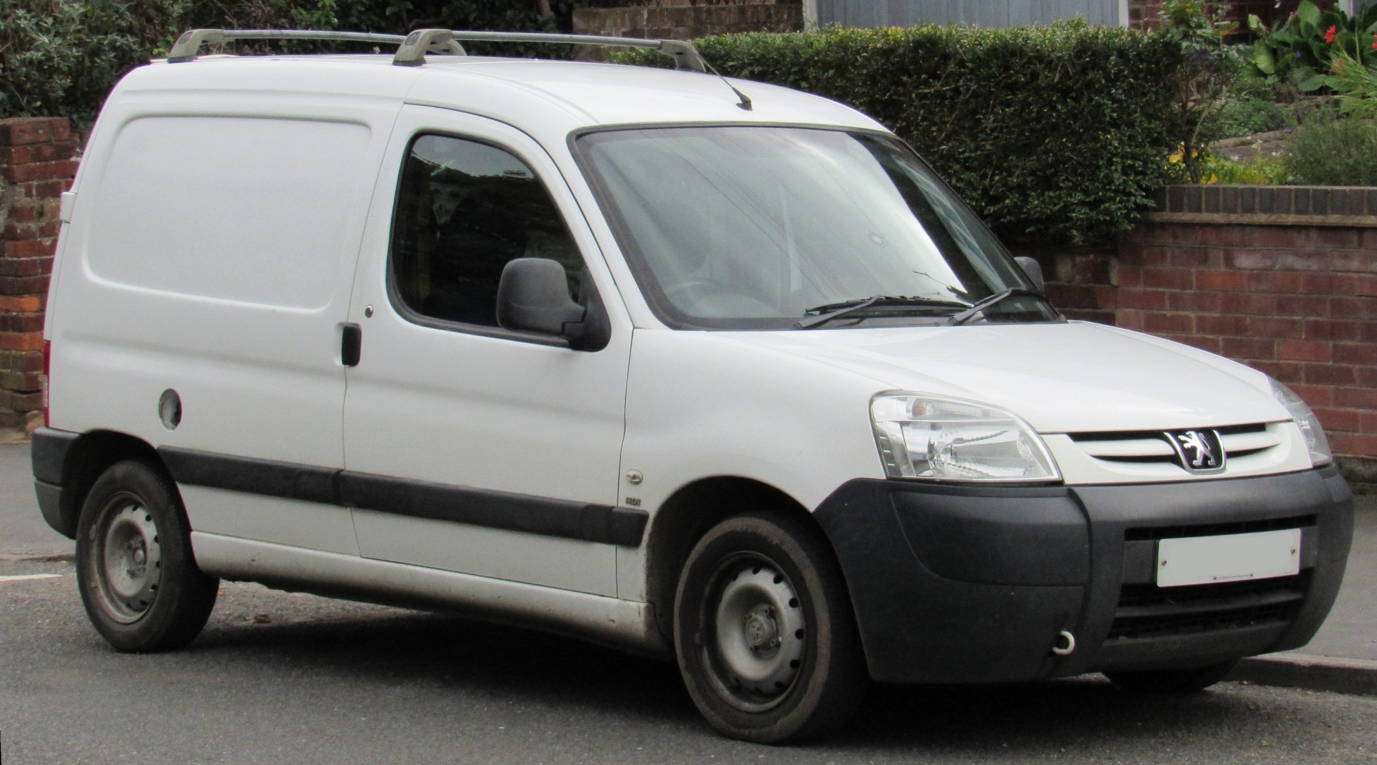 Peugeot Partner, front view