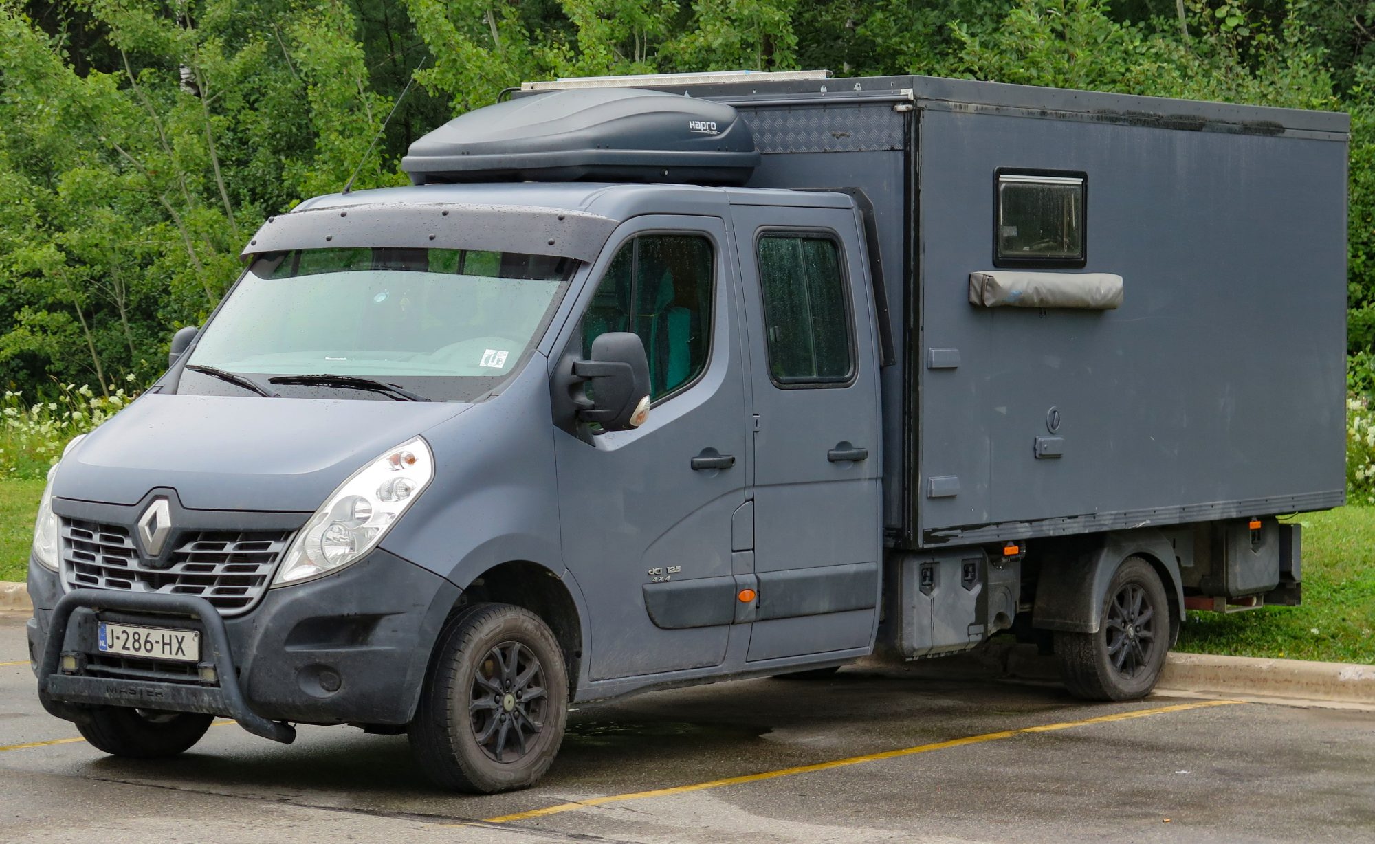 Renault Master, front view