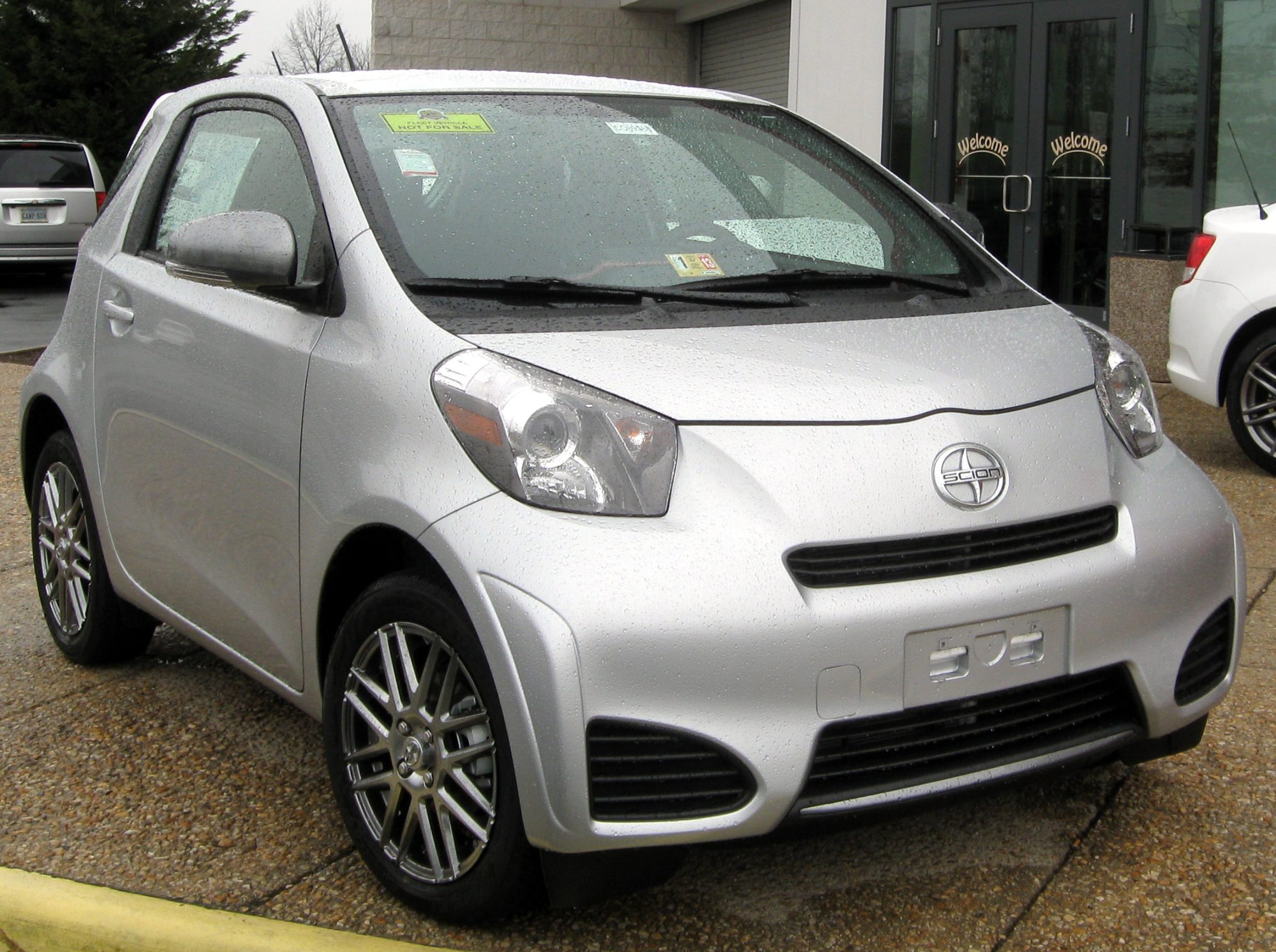 Scion iQ