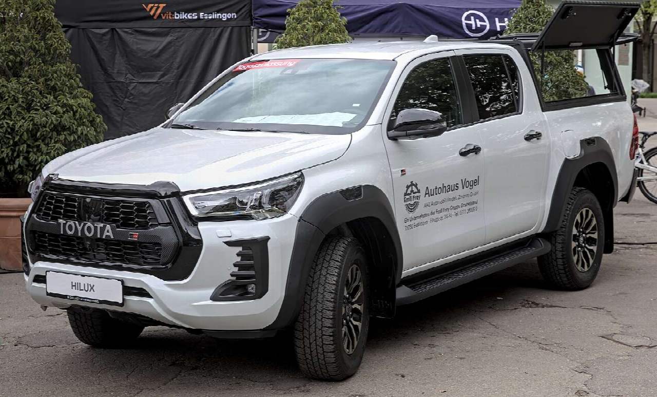Toyota Hilux GR Sport, front three-quarter view