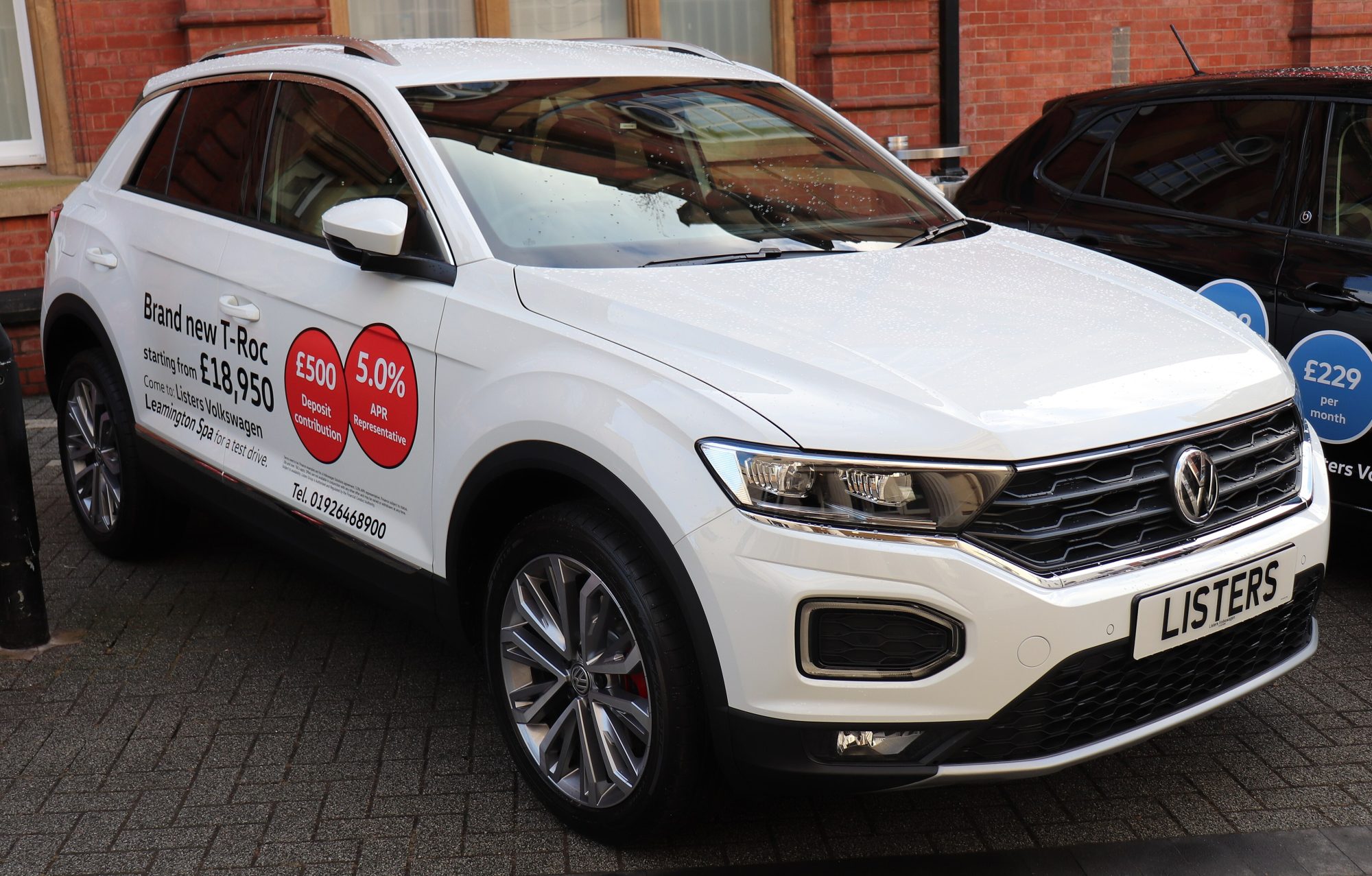 Volkswagen T-Roc, front view