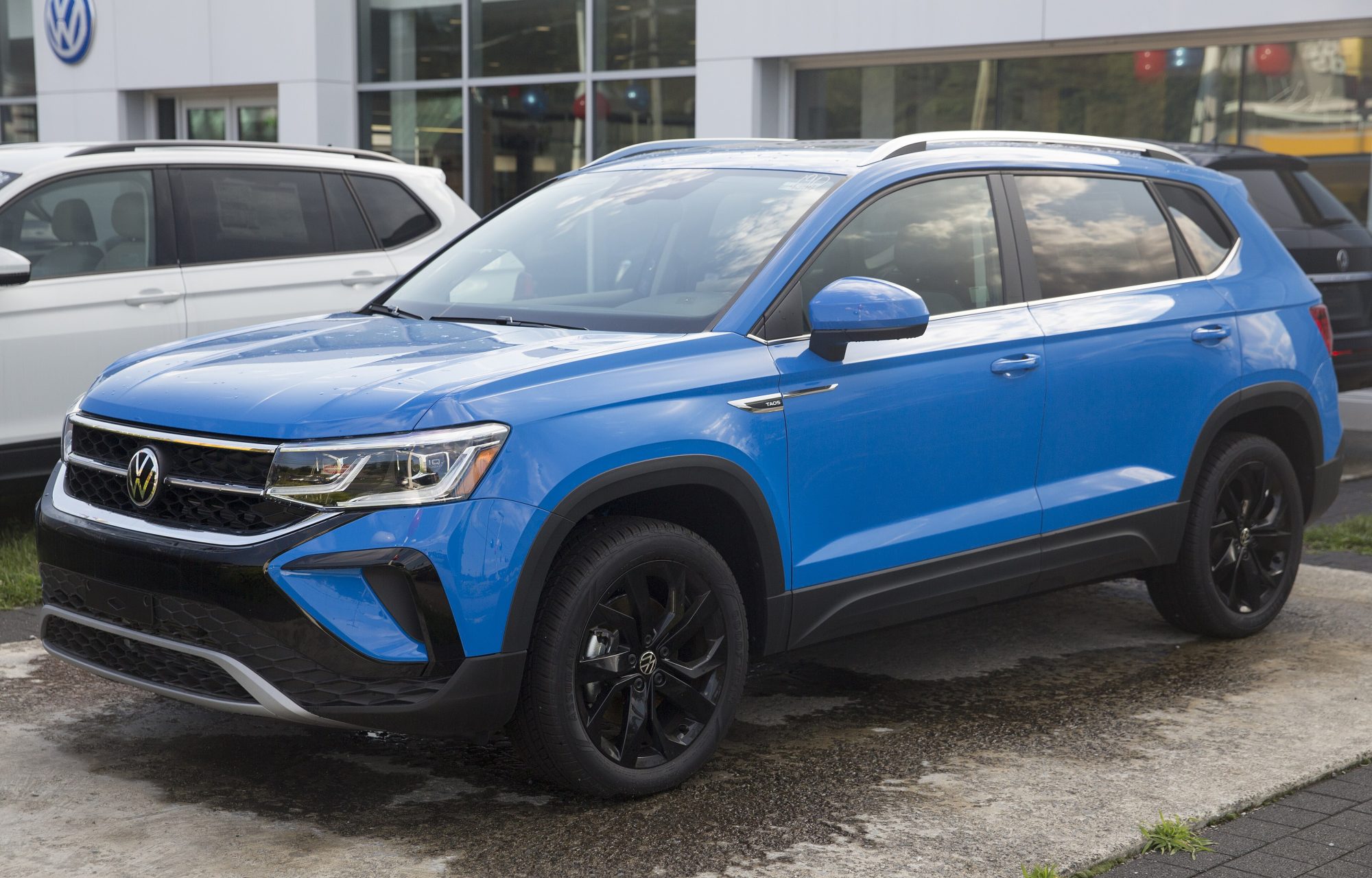 Volkswagen Taos, front view