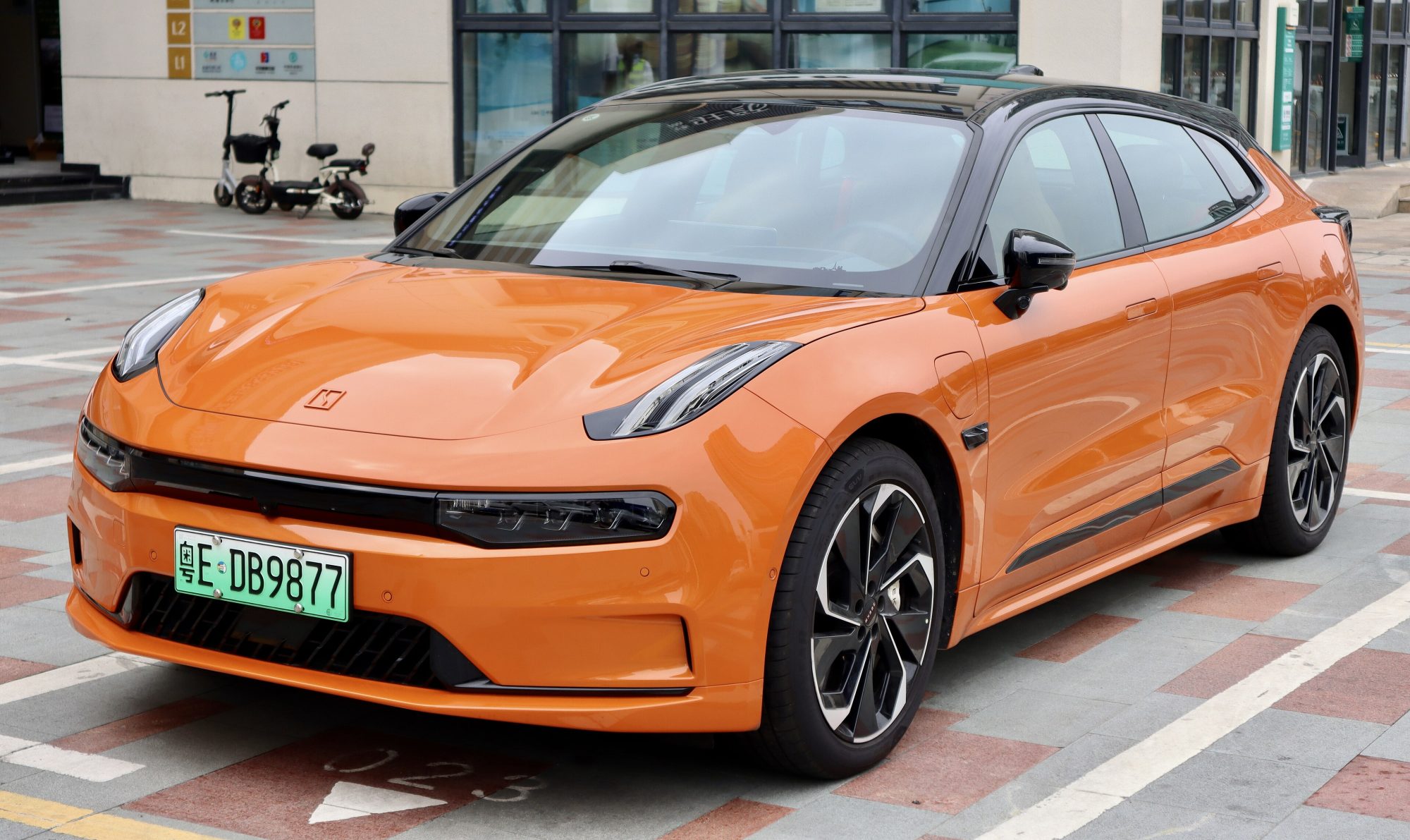 Zeekr 001, front view